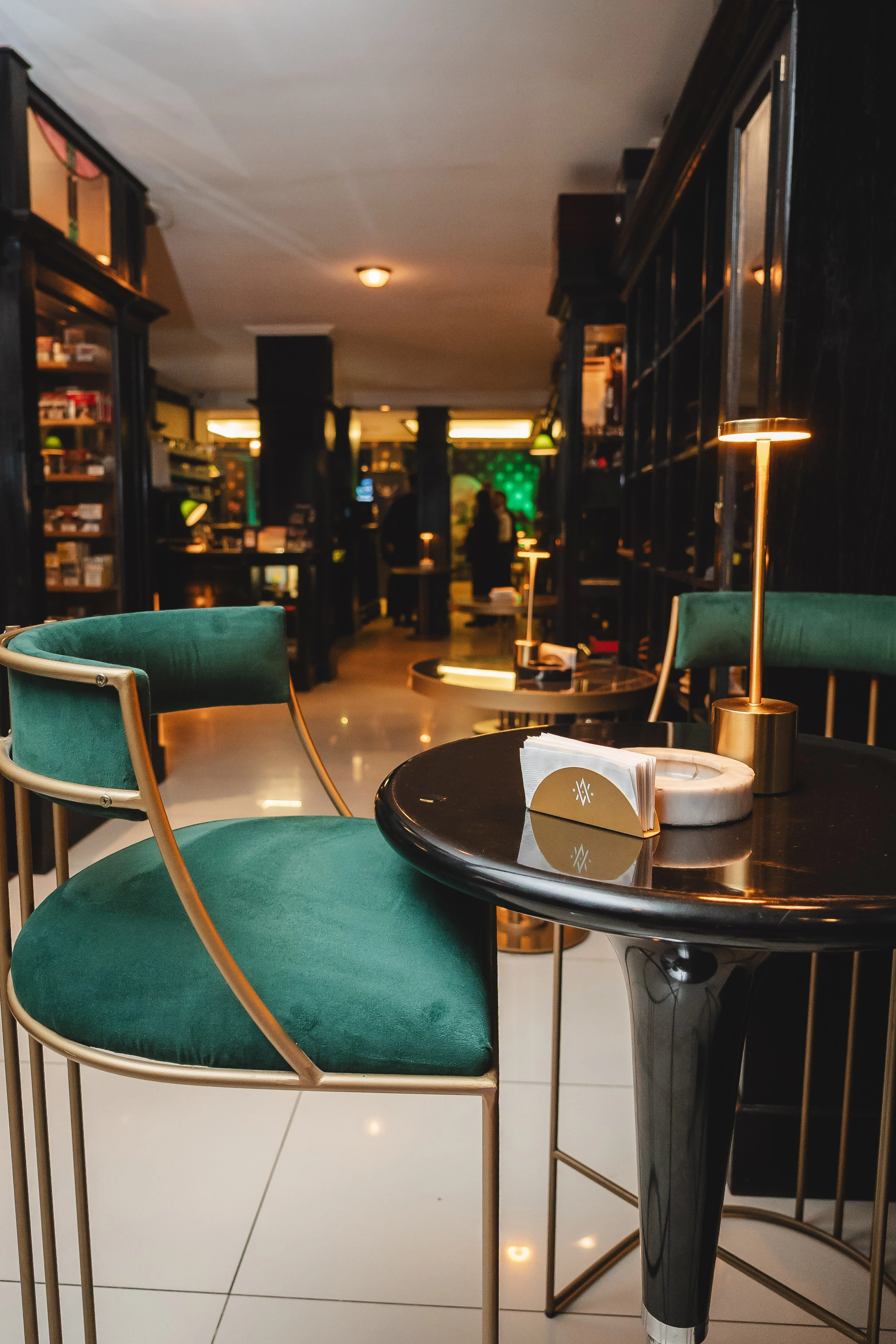 Bulles Champagne Bar